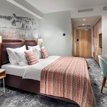 Aquarion Family & Friends - Destigo 4*