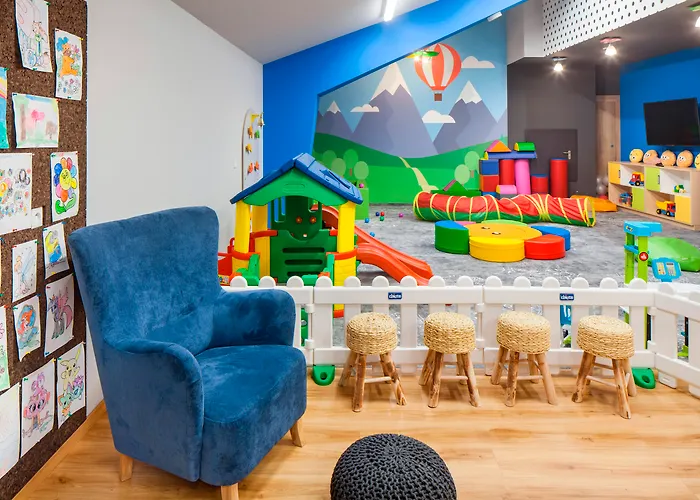 Aquarion Family & Friends - Destigo 4*